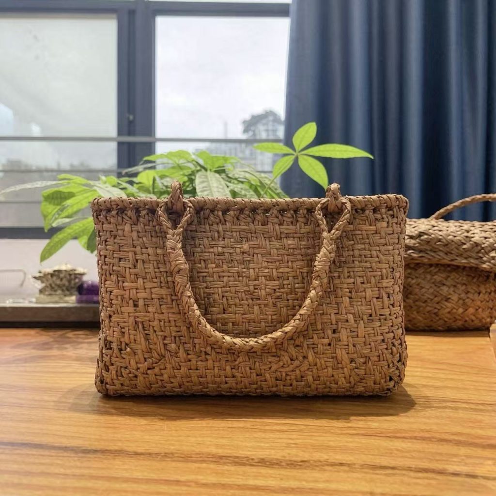 No.1 Wild Grape Vine Woven Bucket Bag
