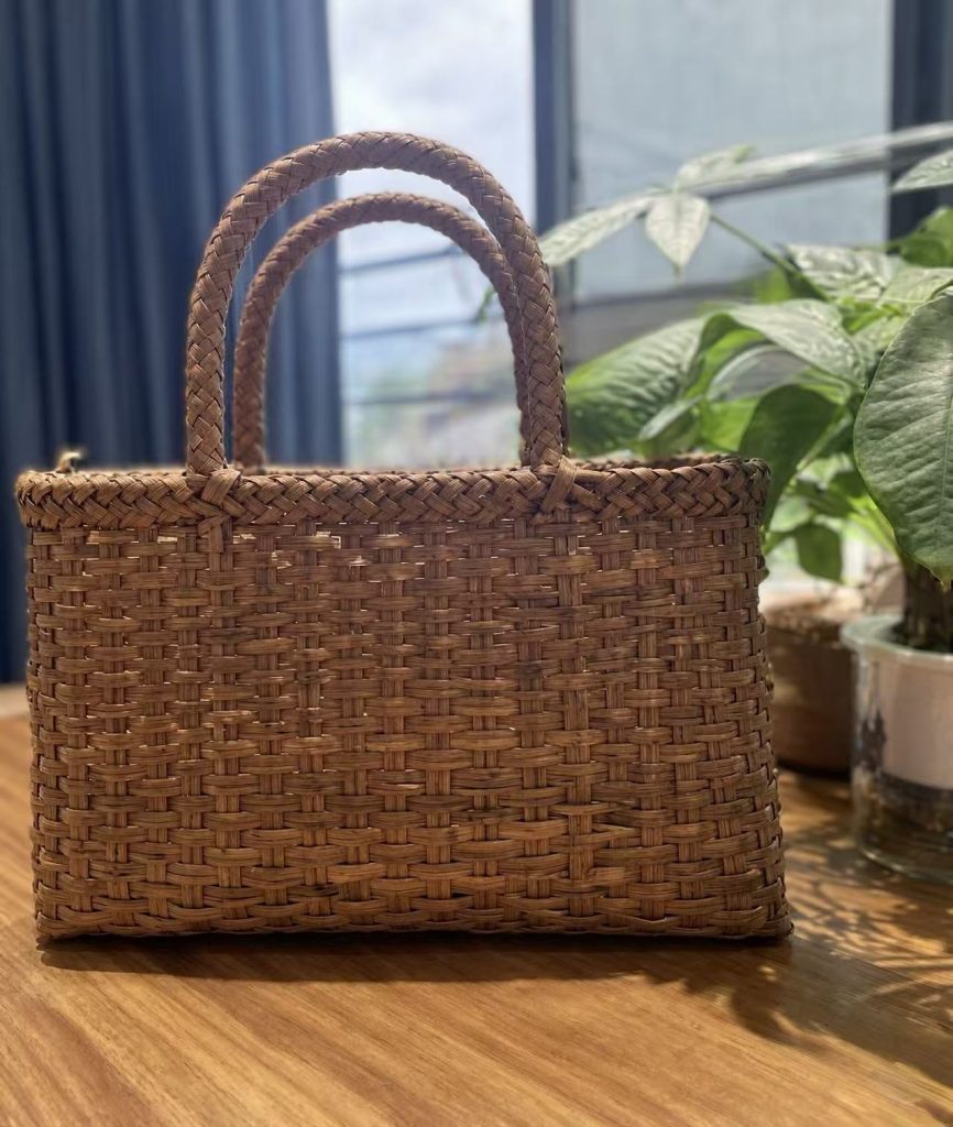 No.4 Wild Grape Vine Woven Tote Bag
