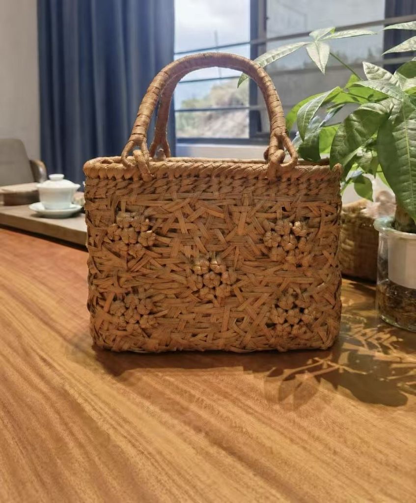 No.7 Wild Grape Vine Woven Handbag