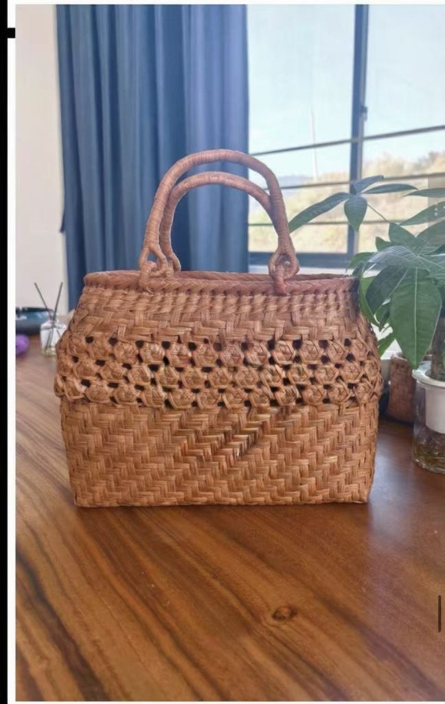 No.14 Wild Grape Vine Woven Handbag