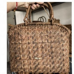 First Layer Vine Round Bucket Bag