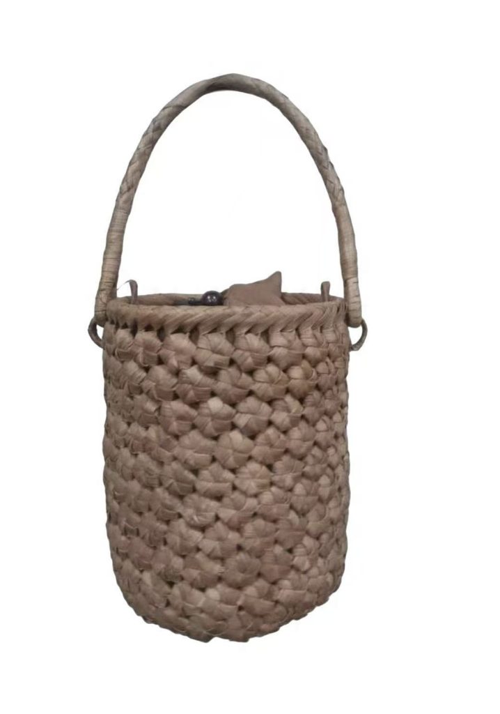 R-28 7mm Hexagon Flower Wild Grape Vine Bucket Bag