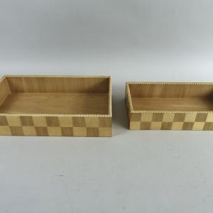 Set of 2 Checkered Wooden Storage Trays X061W3022A0